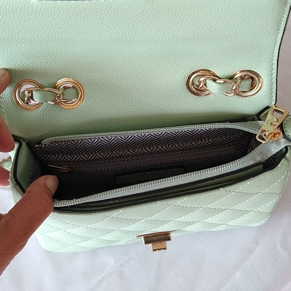 Mint Quilted Turn-Lock 2-Way Chain Shoulder Bag - Picture 2 of 4